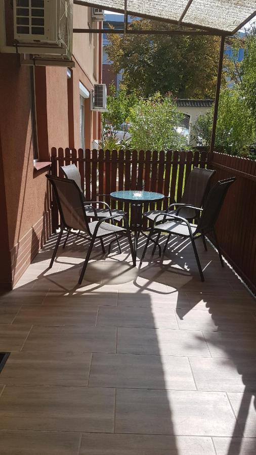 Rose Apartman Debrecín Exteriér fotografie
